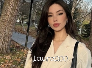 Laura200